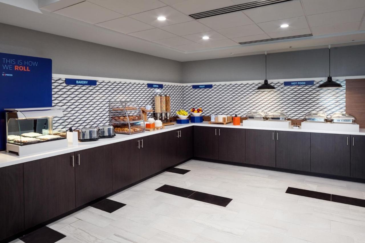 Holiday Inn Express Washington Dc Downtown By Ihg Exterior foto